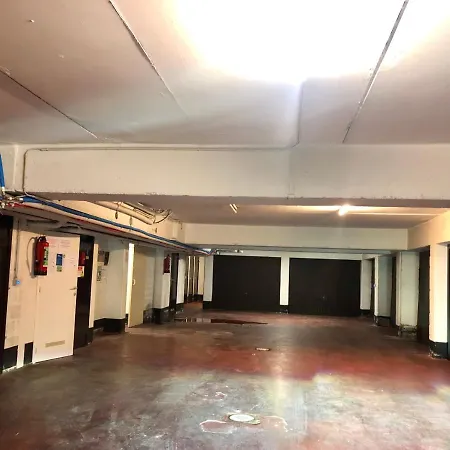 Grand Avec Terrasse Apartman *