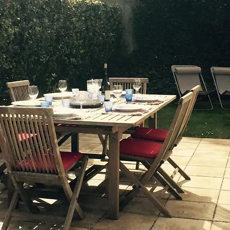 Grand Avec Terrasse Apartman *